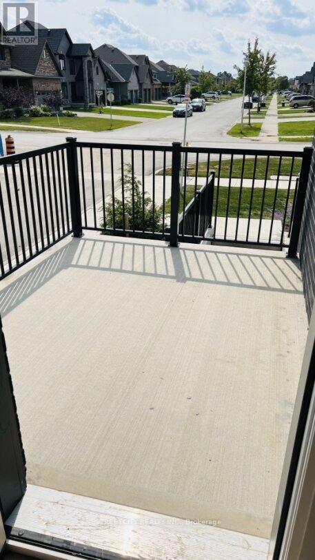 Photo - 3900 Savoy St