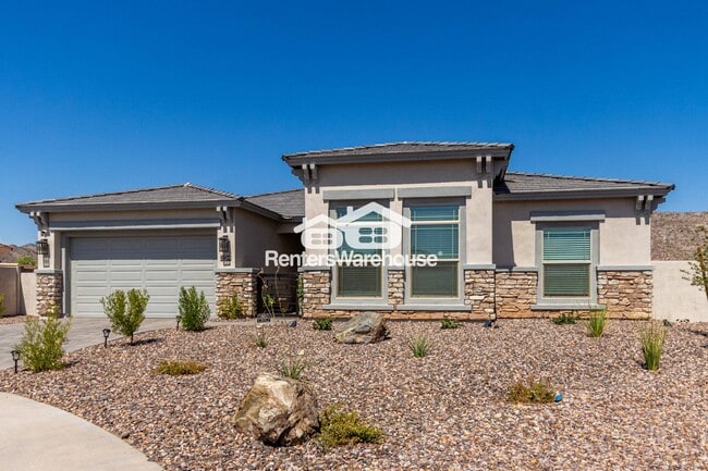 Building Photo - 20264 W San Juan Ave Rental