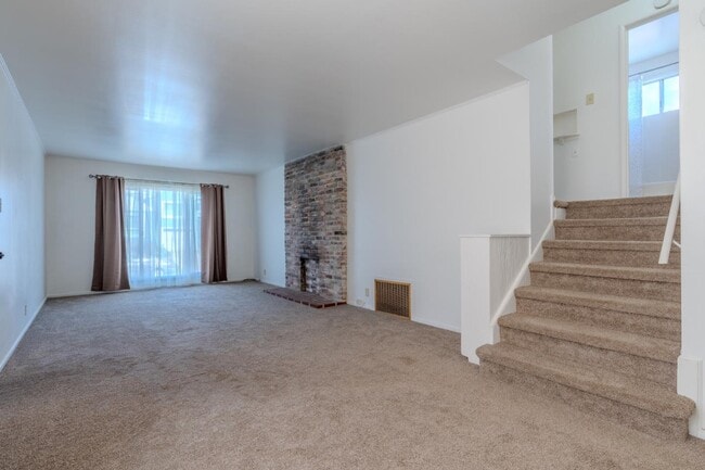 Photo - 35 Fairlawn Ave