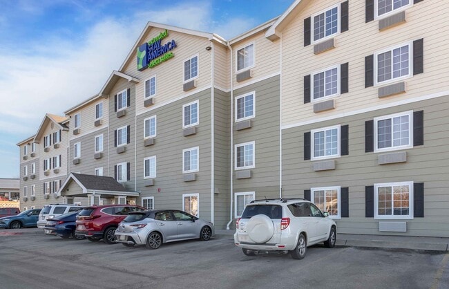 Furnished Studio-Omaha - Southwest