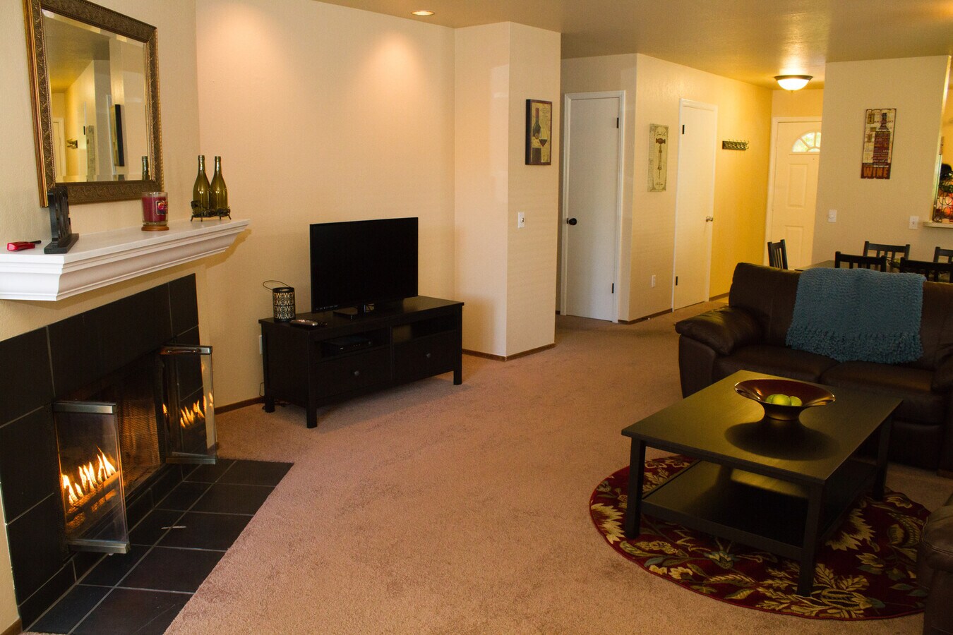 Photo - Downstairs Spacious 2 Bedroom 1 Bath Unit just minutes from the Sonoma Plaza