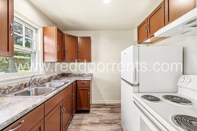 Photo - 1742 N Whittier Pl