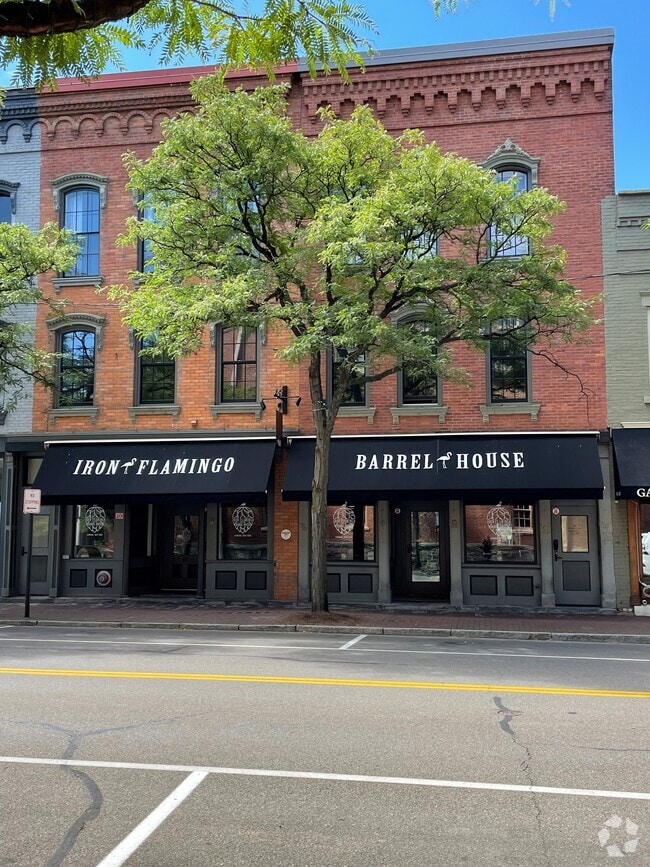 Building Photo - 54 W Market St Unit 202 Rental