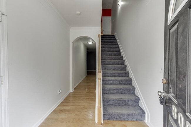 Photo - 805 Tulip Poplar Way