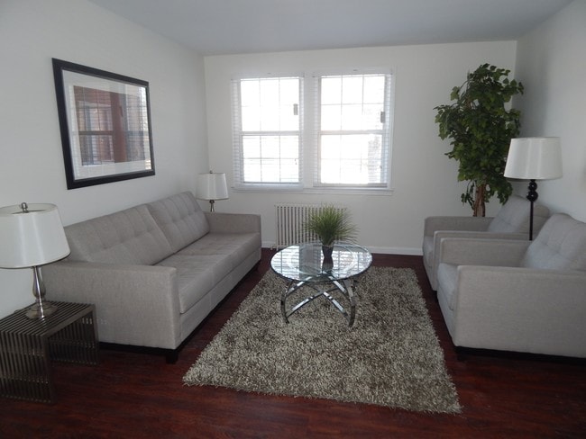 Photo - Martin's View Apartments