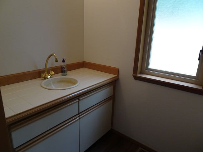 Photo - Charming Large 2-Bedroom Condo in the Hear...