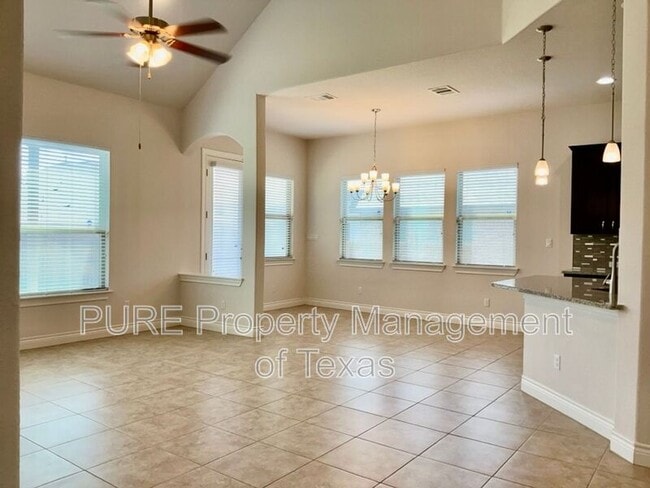 Photo - 19509 Kolsti Way