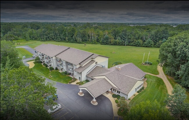 Lakeshore Woods Apartments