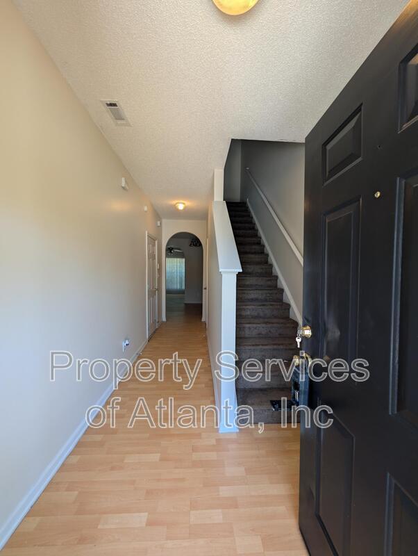 Photo - 5060 Lincoln Dr