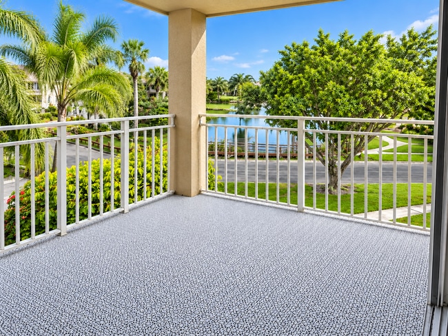 Building Photo - 1760 Palm Cove Blvd Unit 5-305