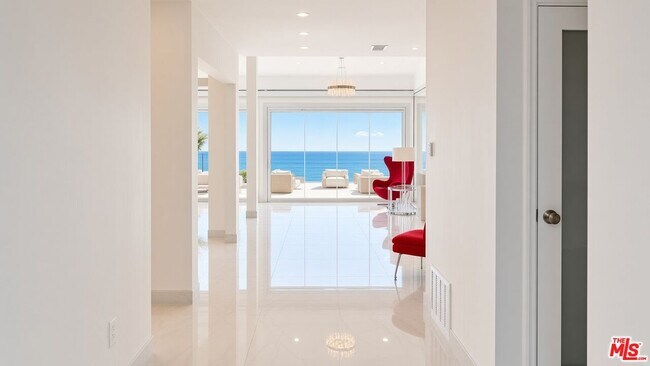 18222 Coastline Dr
