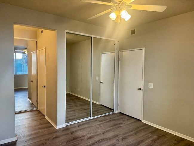 Photo - 10766 Sabre Hill Dr Unidad 157