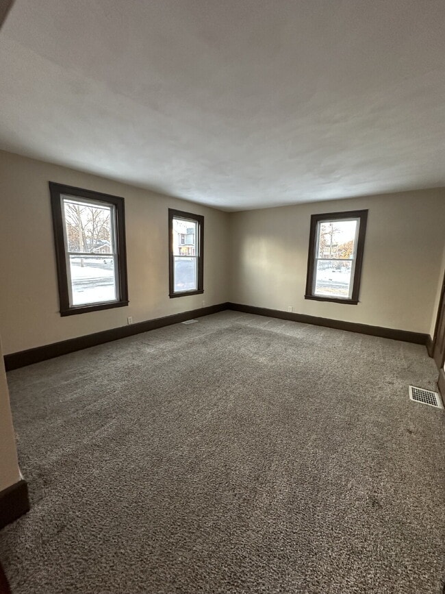 Photo - 124 N Washington St