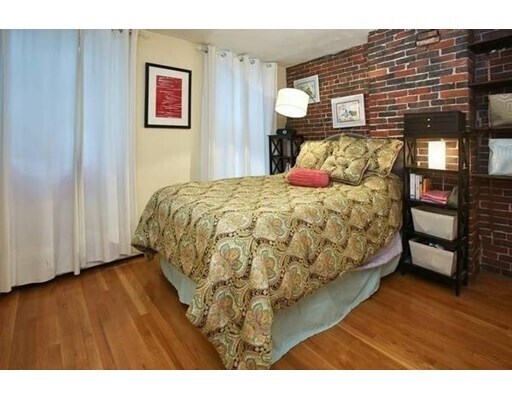 Photo - 17 Grove St Unit 2