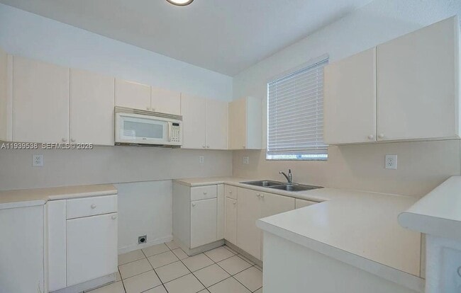 Photo - 1441 SE 24th Ct