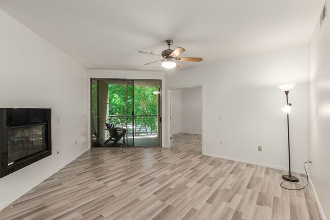 Photo - 1701 E Colter St Unidad #237