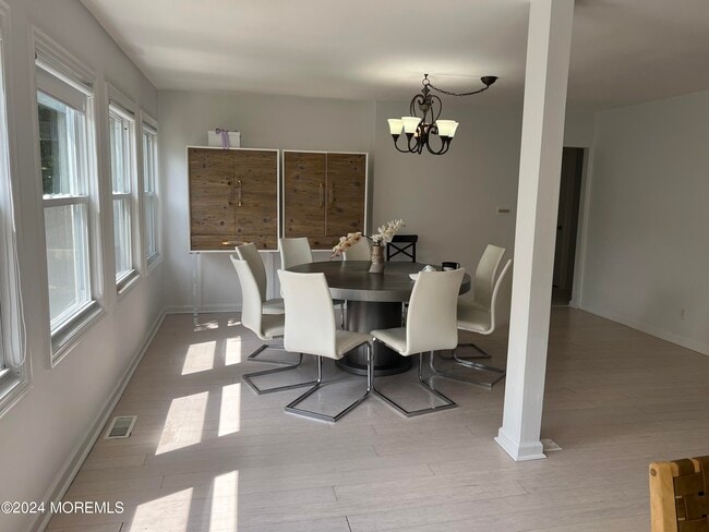 Photo - 600 Wildwood Rd