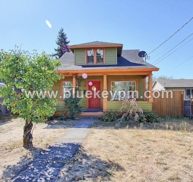 Building Photo - 5514 SE Malden St