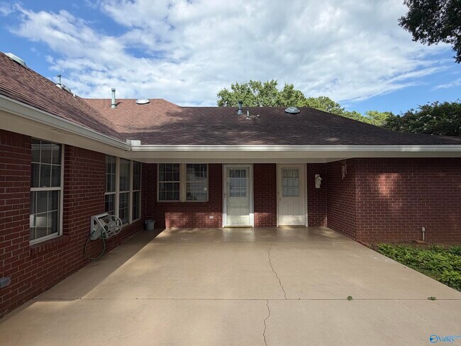 Photo - 701 Rigel Dr SW