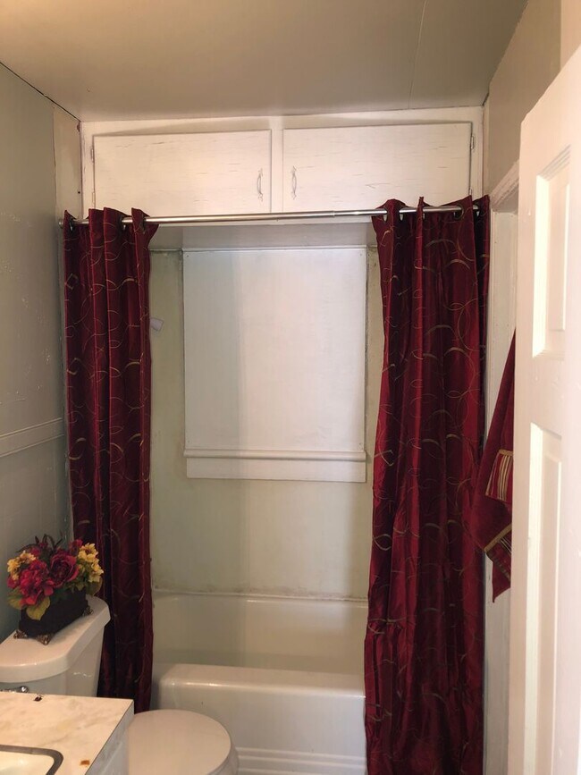 Photo - Available Now! 3/1 with carport!