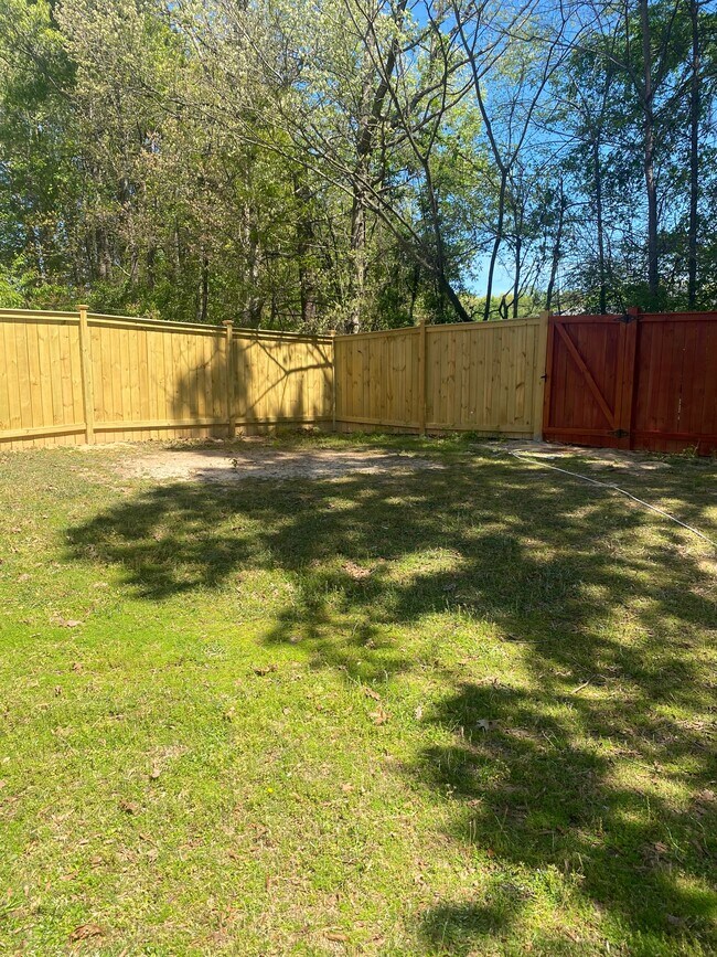 Photo - 2007 Peach Shoals Cir