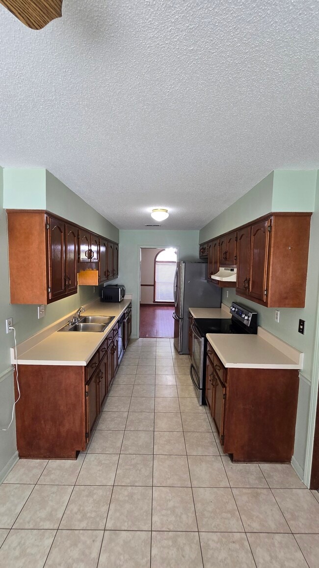 Photo - 1388 Hardwood Trl