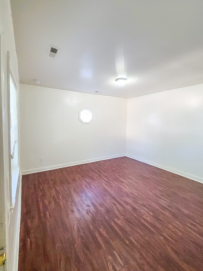 Photo - 144 Spring St