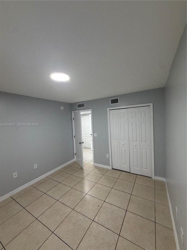 Photo - 1261 SE 27th St Unidad 101
