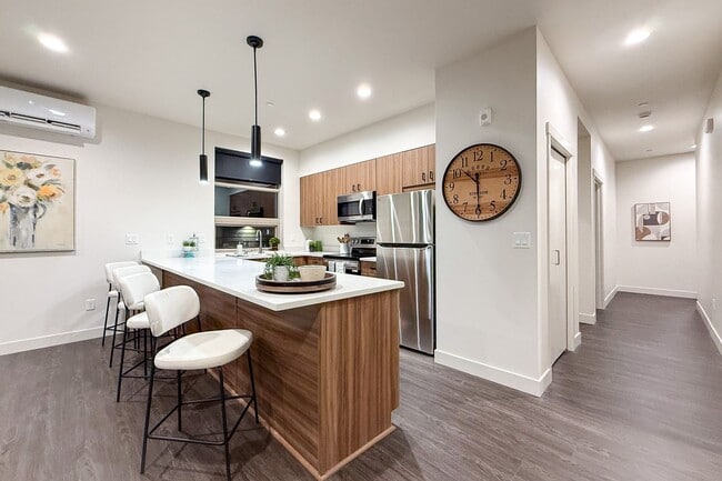 Photo - The Towns On Elm