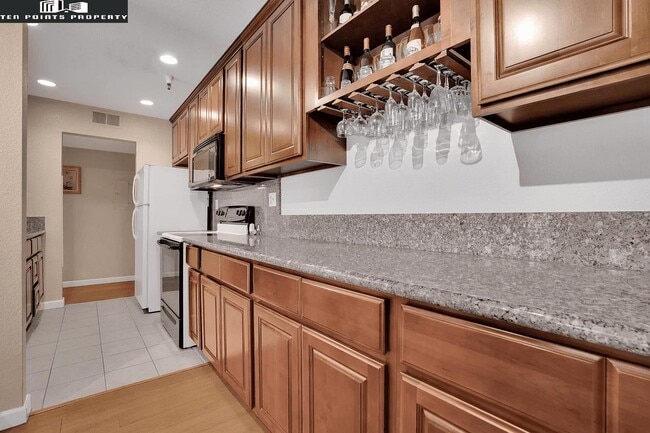 Photo - 1400 Carpentier St