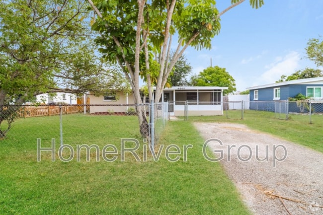 Building Photo - 9665 Crestview St Rental