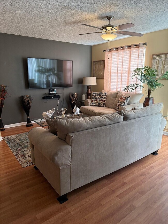 Photo - 10451 W Broward Blvd Unit 306