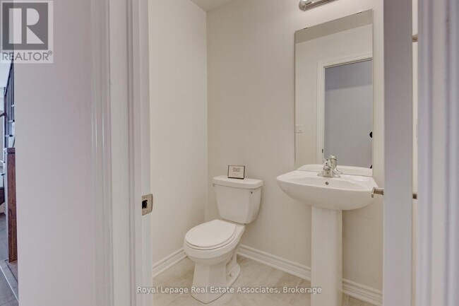 Photo - 121 Sapphire Wy