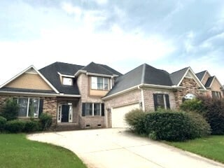 Building Photo - Four Bedroom Brick House for Rent just off...