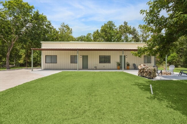 Building Photo - 1425 Oak Hollow Dr Rental