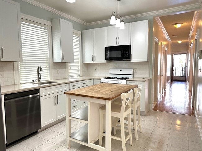 Photo - 40 Oliver St Unit -