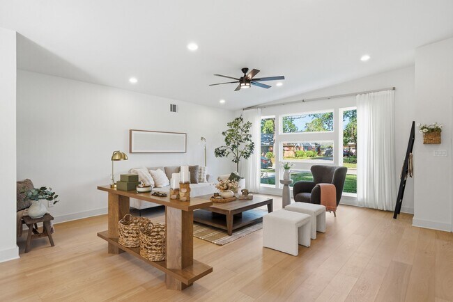 Photo - 10159 Brinwood Dr