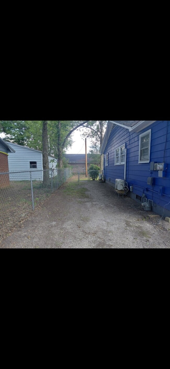 Photo - 916 Northside Dr