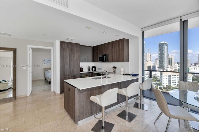 Photo - 2 br, 2.5 bath Condo - 68 SE 6th St Apt 1611 Unidad Apt 1611