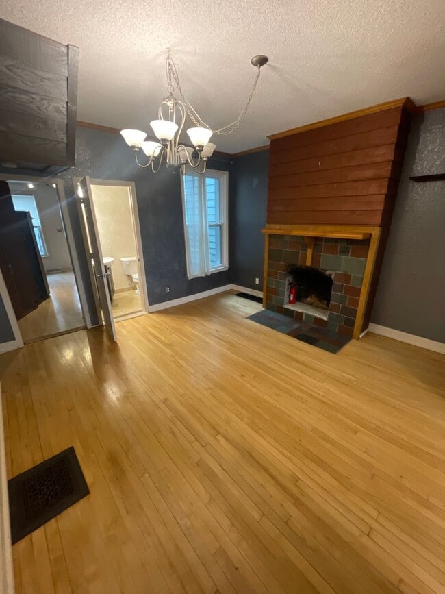 Photo - AVAILABLE NOW - 3 Bedroom/1.5 Bath Home wi...