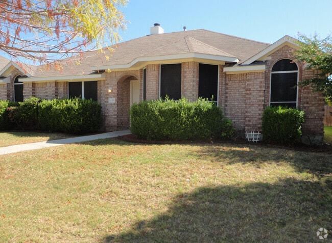 Building Photo - 3125 Cactus Dr Rental