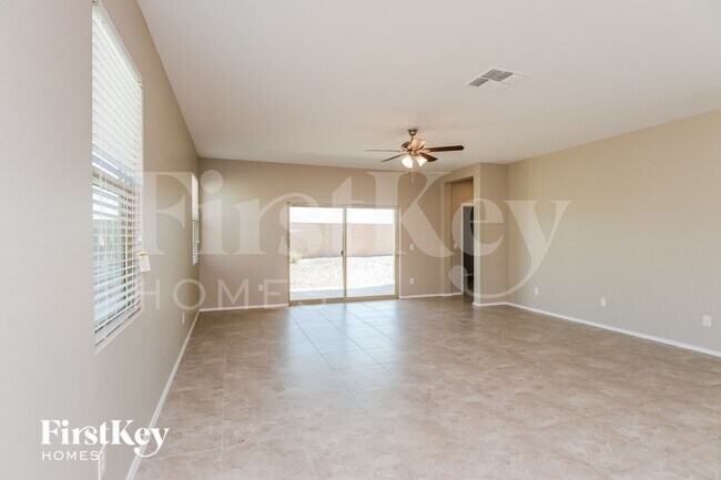 Photo - 28335 N Chalcocite St