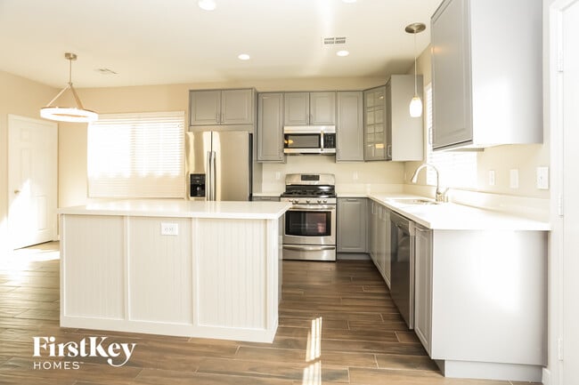Photo - 6415 Hamilton Grove Ave