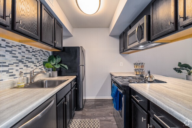 Bedford 2BD 1BA -- Kitchen