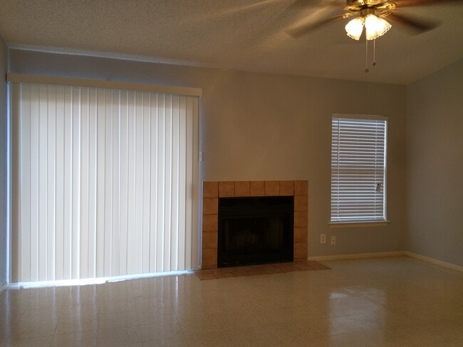 Photo - 2527 Corian Glen Dr