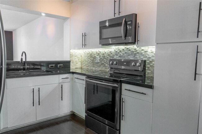 Photo - 10750 NW 66th St Condo Unit 505