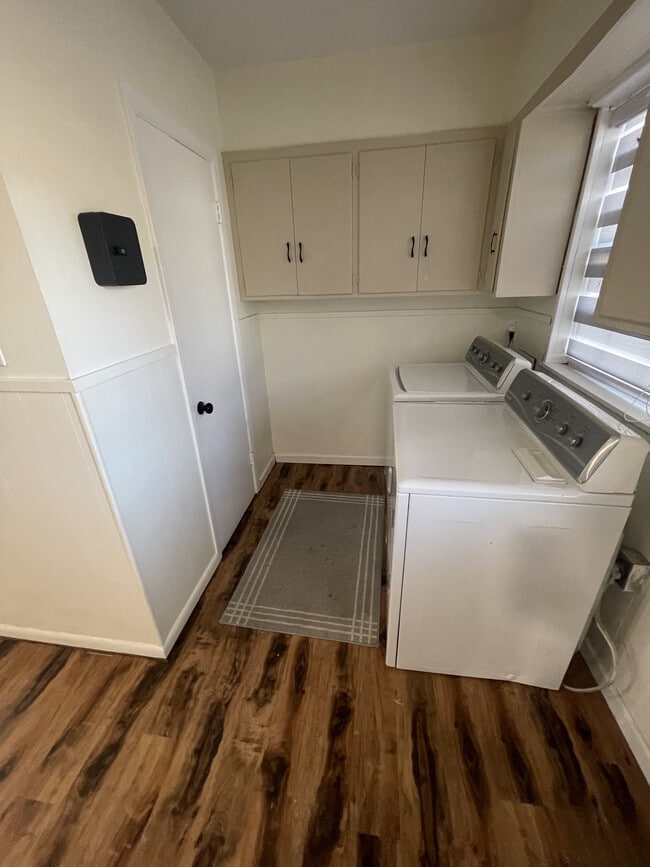 Photo - 4609 Elgin Ave