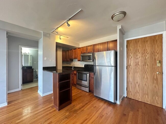 Photo - 4180 N Marine Dr Unidad 1101