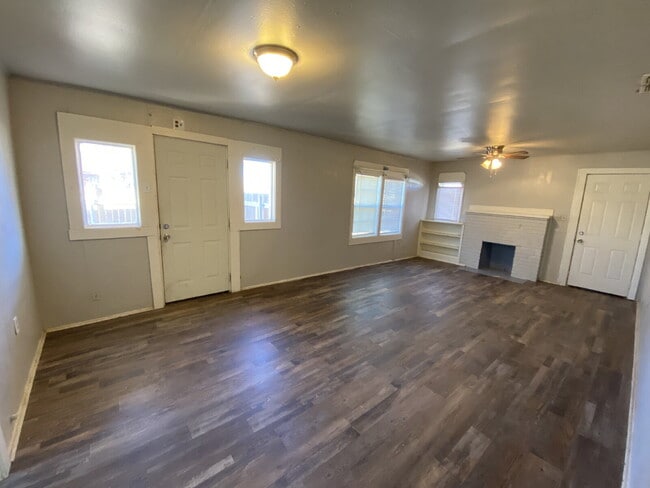 Photo - Spacious 2 Bed 1 Bath!
