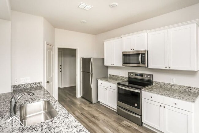 Photo - 1910 Hialeah Dr